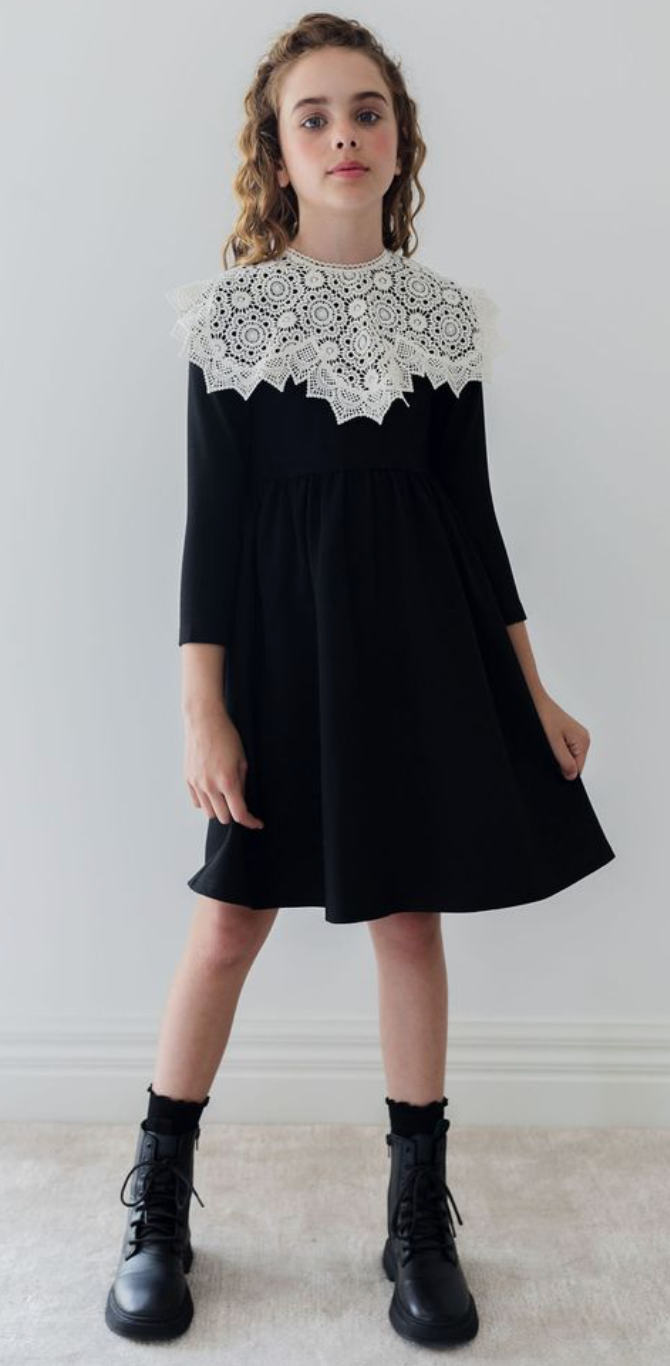 Petite Amalie Black/Cream Double Knit Dress w/ Crochet Collar