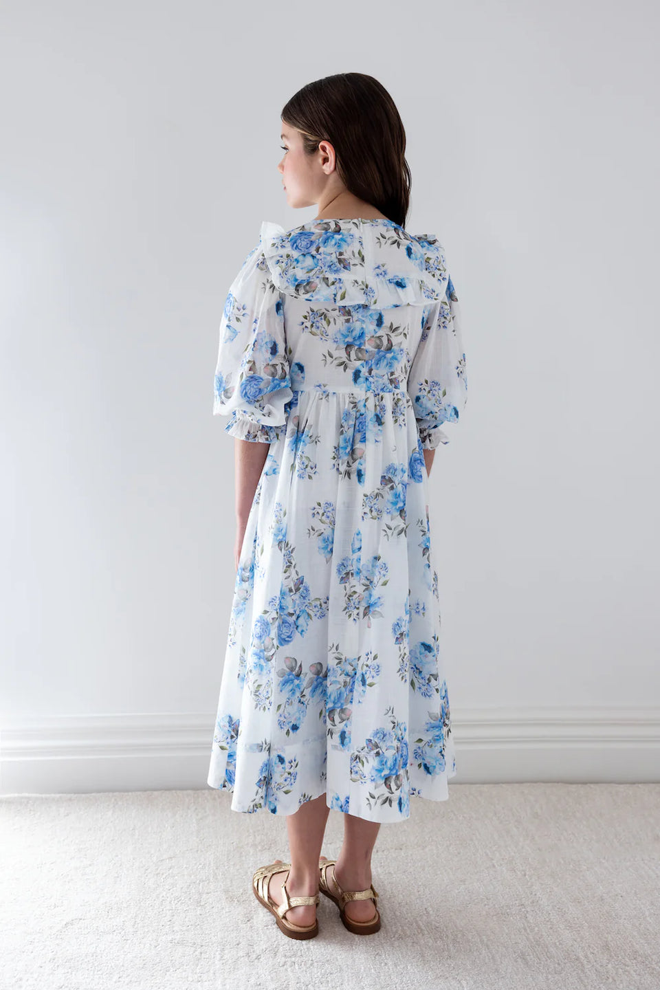 Petite Amalie Blue Roses 3/4 Sleeve Midi Dress
