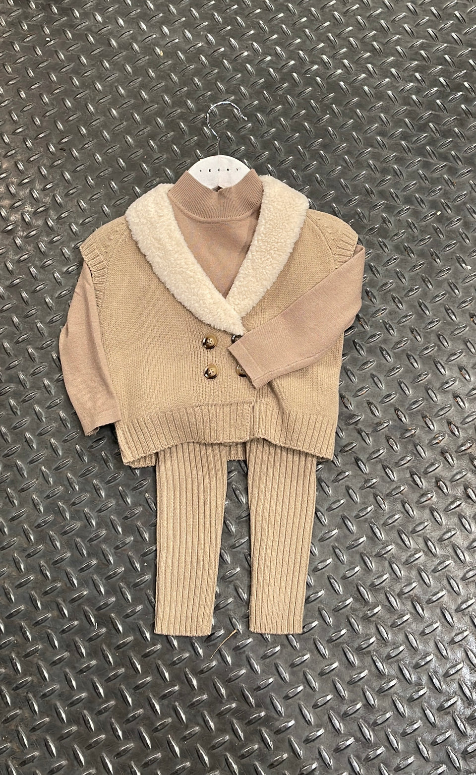 Le Bourdon Oatmeal Knit Sherpa Vest 3pc Set