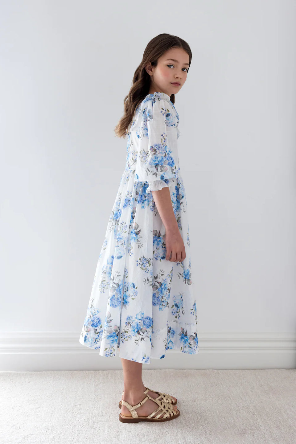 Petite Amalie Blue Roses 3/4 Sleeve Midi Dress