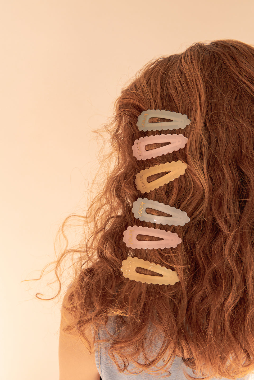 SHOP HAIR ACCESSORIES