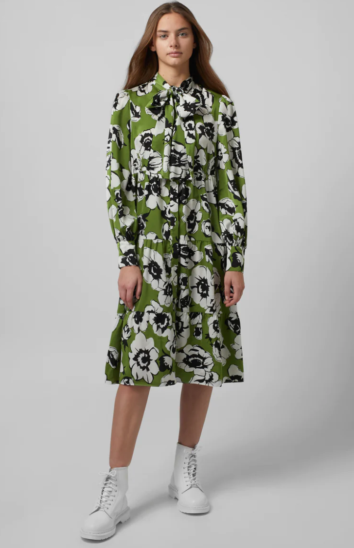 Elle Oh Elle Riley Dress in Flower in Green