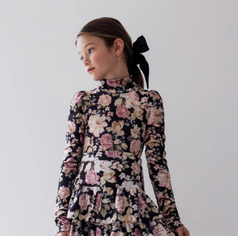 Petite Amalie Romantic Floral Print Top